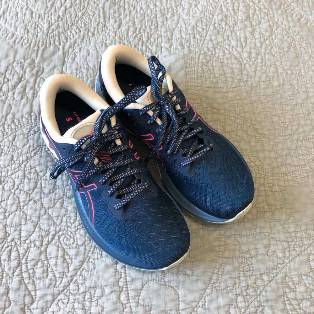 ASICS Gel Kayano 27 (EUC)